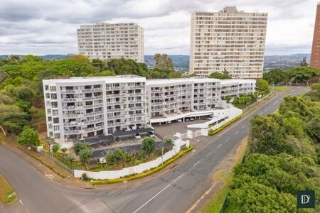 4 Bedroom Apartment in Morningside