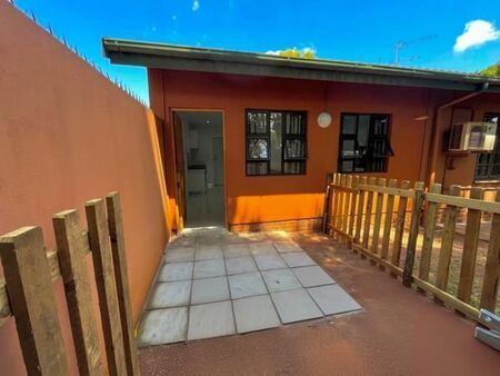 1 Bedroom Townhouse in Durban North