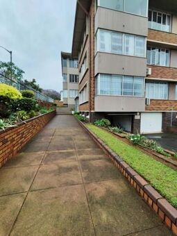 2 Bedroom Apartment in Morningside