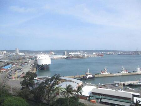 2 Bedroom Flat in Esplanade