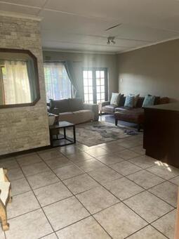 3 Bedroom Townhouse in Amanzimtoti