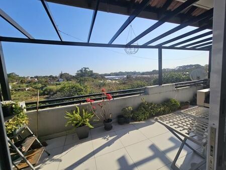 2 Bedroom Apartment in Sheffield Beach