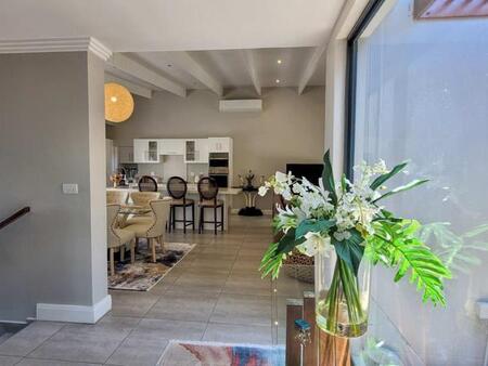 4 Bedroom House in Palm Lakes Estate