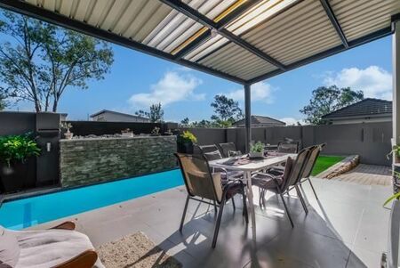 3 Bedroom Cluster in Honeydew Manor