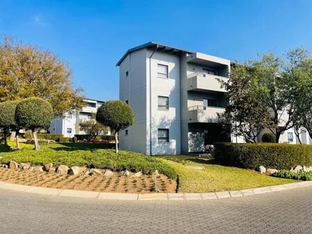 2 Bedroom Apartment in Roodepoort Central