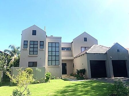 4 Bedroom House in Honeydew Manor