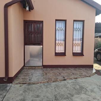 2 Bedroom House in Lotus Gardens