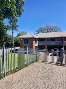 4 Bedroom House in Lynnwood Ridge