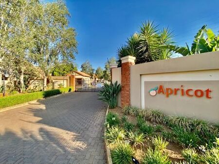 2 Bedroom Townhouse in Equestria