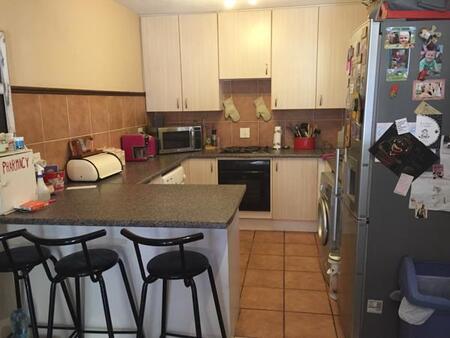 2 Bedroom Flat in Olympus