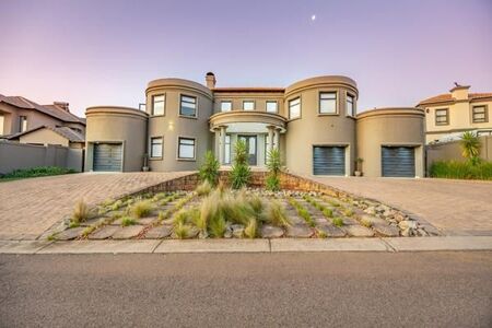 5 Bedroom House in The Wilds