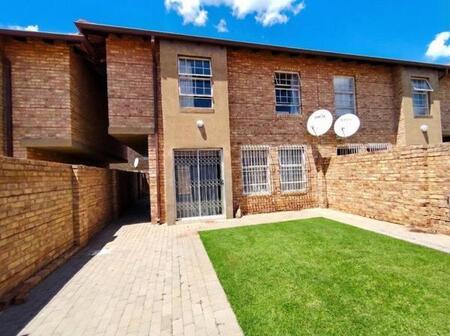 3 Bedroom Townhouse in Montana