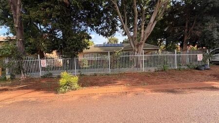 3 Bedroom House in Dorandia