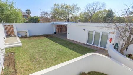 3 Bedroom Cluster in Paulshof