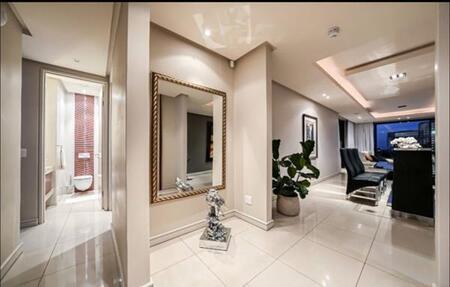 2 Bedroom Flat in Morningside