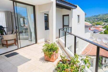 4 Bedroom Apartment in Plettenberg Bay Central