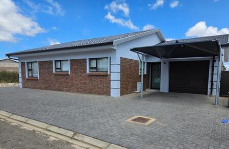 3 Bedroom House in Albertinia