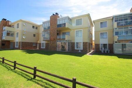 2 Bedroom Apartment in Hartenbos