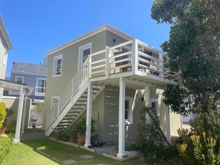 2 Bedroom Apartment in Thesen Islands