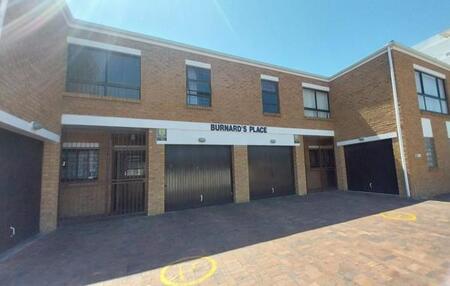 3 Bedroom Townhouse in Strand North