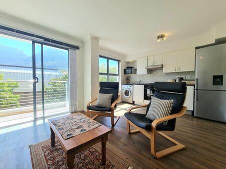 1 Bedroom Apartment in Rondebosch