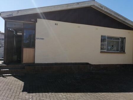 1 Bedroom Apartment in Parow Valley