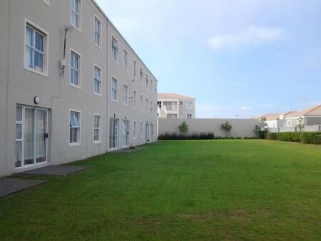 2 Bedroom Apartment in Melkbosstrand