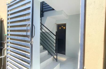 1 Bedroom Apartment in Camelot