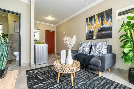 2 Bedroom Apartment in Scottsdene