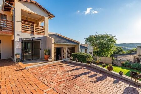 1 Bedroom Apartment in Roodekrans