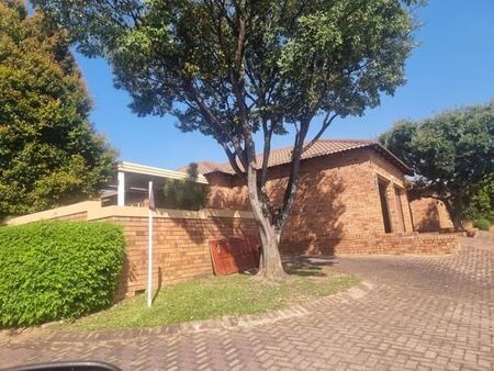 2 Bedroom Townhouse in Honeydew Manor