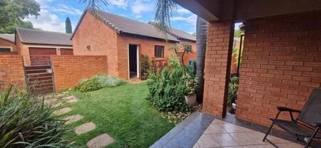 2 Bedroom Townhouse in Boardwalk Meander