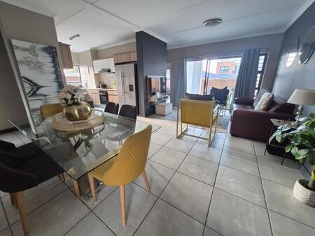 3 Bedroom Apartment in Willow Park Manor