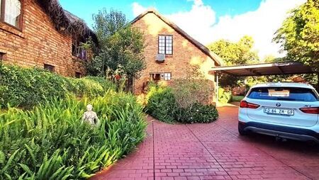 4 Bedroom House in Garsfontein