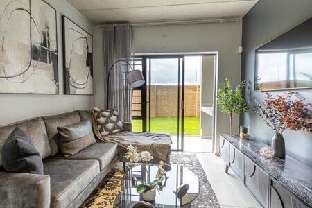 2 Bedroom Apartment in Erasmuskloof