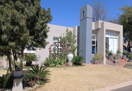 2 Bedroom House in Rietvalleirand