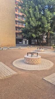 1.5 Bedroom House in Sunnyside