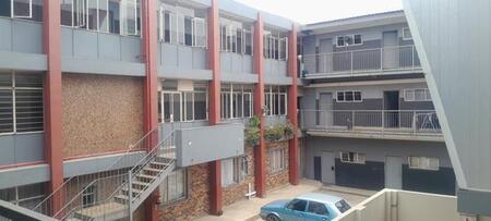 Bachelor apartment in Bramley