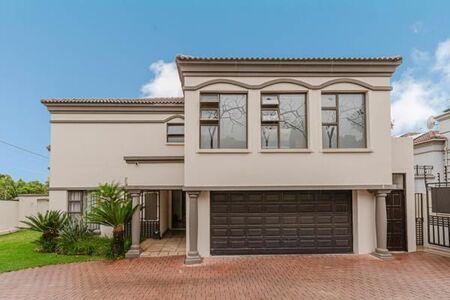 4 Bedroom House in Bryanston