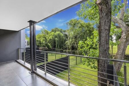 2 Bedroom Apartment in Illovo