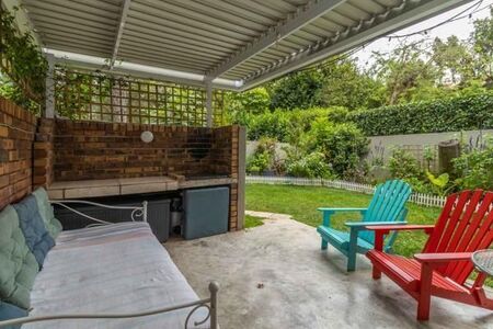 2 Bedroom Apartment in Bryanston