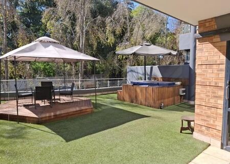 2 Bedroom Apartment in Benmore Gardens