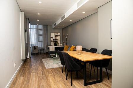 2 Bedroom Apartment in Illovo