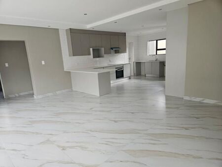 3 Bedroom Apartment in Houghton Estate