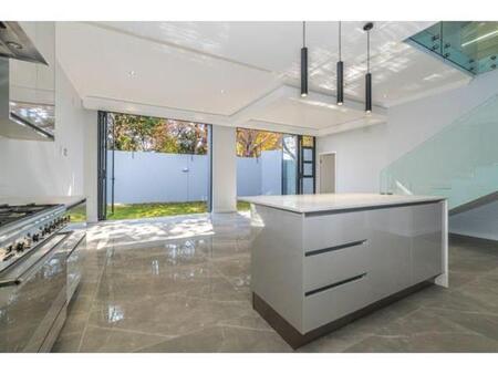 4 Bedroom Cluster in Houghton Estate