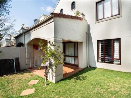 2 Bedroom Apartment in Melrose Estate