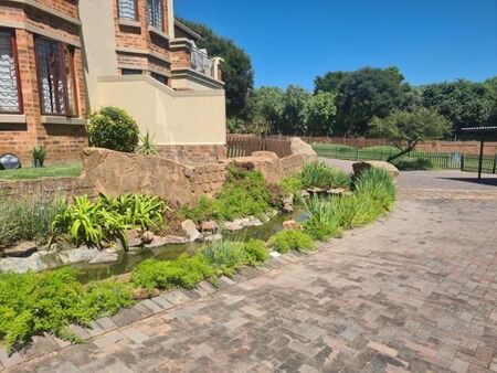 2 Bedroom Apartment in Randpark Ridge