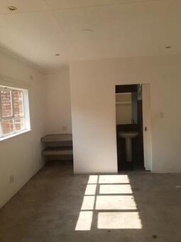 0.5 Bedroom House in Ferndale