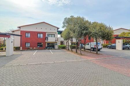 2 Bedroom Apartment in Jackal Creek Golf Estate