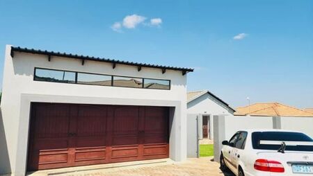 3 Bedroom House in Alveda